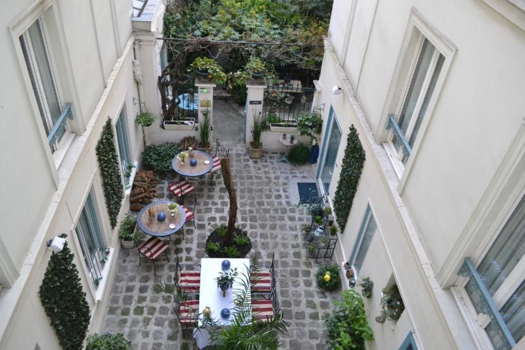 Nouvel Hotel Paris Bagian luar foto